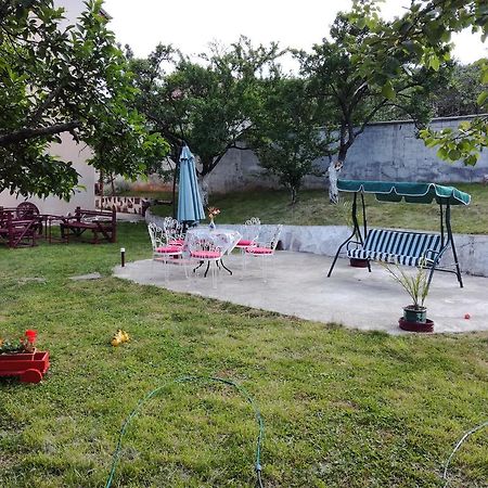 Hadjibulevata Guest House Kovachevtsi Exterior foto